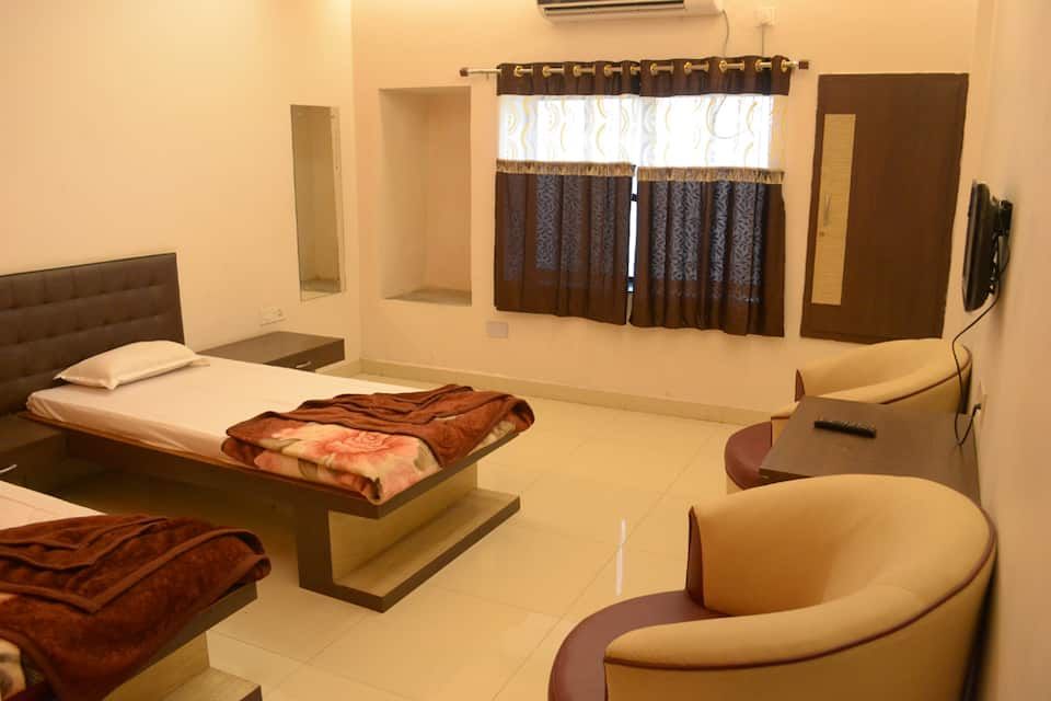 FabHotel Prime The Hindustan Residency